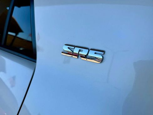 Used 2011 Toyota 4Runner SR5 RWD image 10