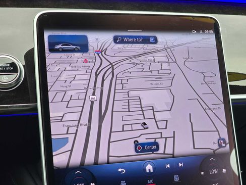 Used 2024 Mercedes-Benz S 580 S 580 image 34