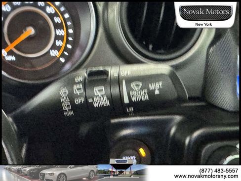 Used 2023 Jeep Wrangler Unlimited Sport AWD/4WD image 18