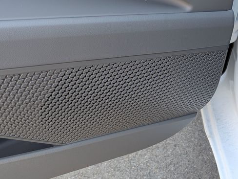 New 2026 Hyundai Elantra SE image 17