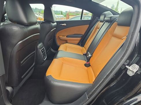 Used 2022 Dodge Charger SXT w/ Plus Group RWD image 13