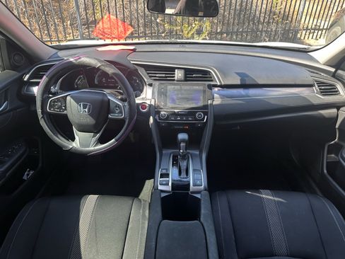 Used 2018 Honda Civic EX-T image 5