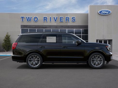 New 2027 Ford Expedition Platinum w/ Stealth Appearance Package AWD/4WD image 5