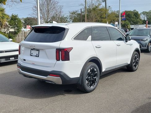 New 2026 Kia Sorento S image 6