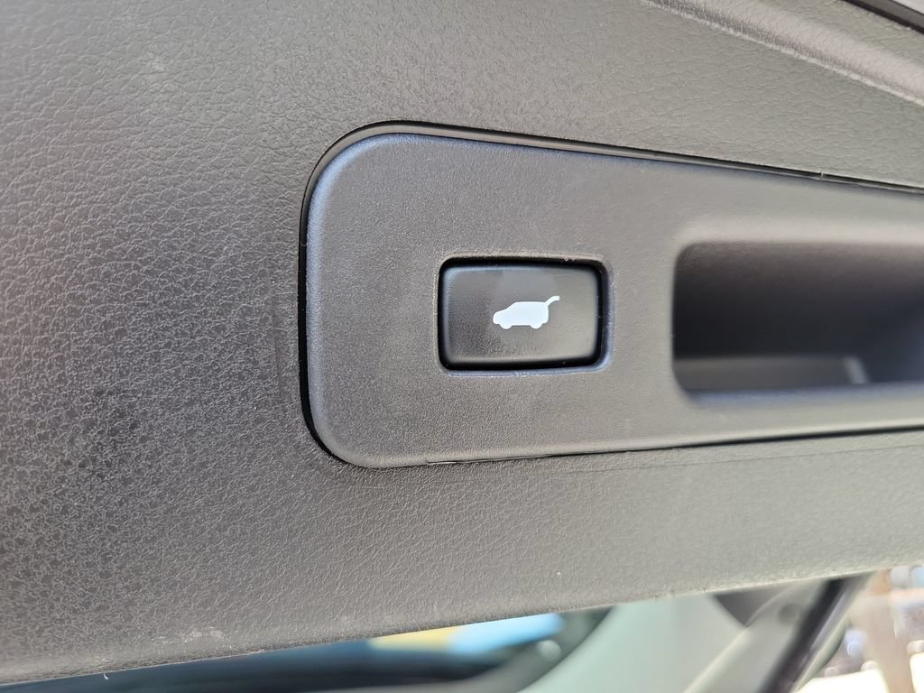 Used 2020 Acura MDX w/ Technology Package AWD/4WD image 12