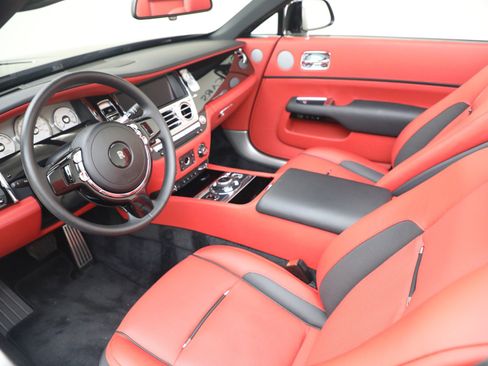 Certified 2020 Rolls-Royce Dawn RWD image 26