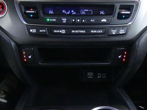 Used 2022 Honda Pilot Sport image 15