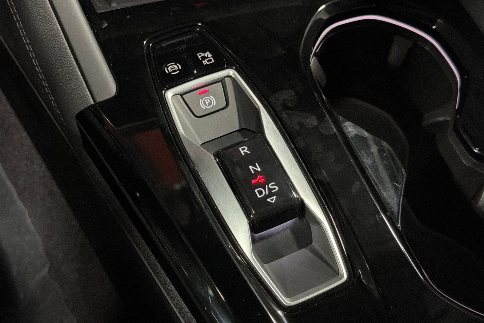 Used 2025 Audi Q5 Premium Plus w/ Premium Plus AWD/4WD image 19