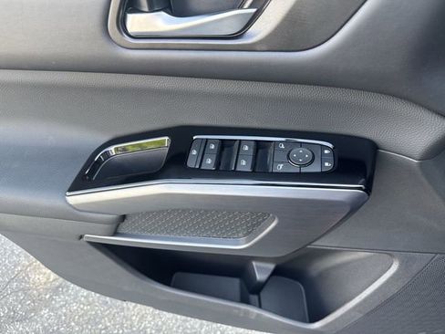 New 2026 Nissan Pathfinder SL AWD/4WD image 30