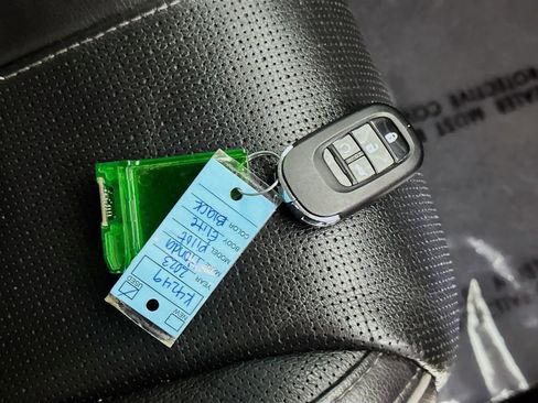 Used 2023 Honda Pilot Elite image 38