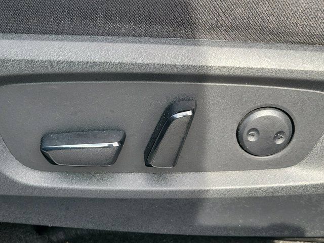 Used 2024 Nissan Pathfinder SV FWD image 23