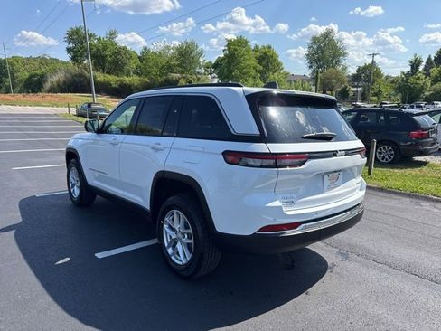 New 2026 Jeep Grand Cherokee Laredo AWD/4WD image 5