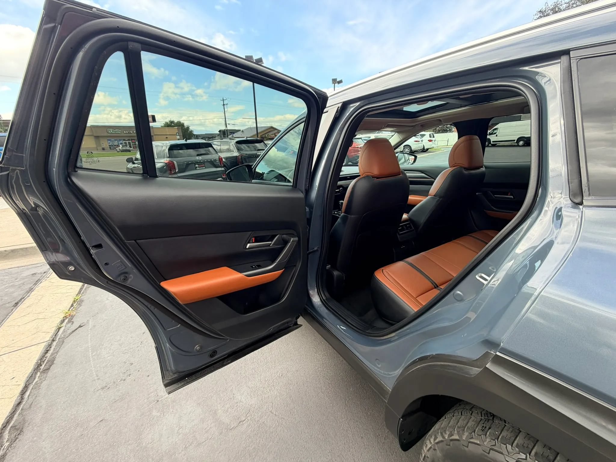 Used 2023 MAZDA CX-50 Meridian Edition w/ Cargo Package AWD/4WD image 20