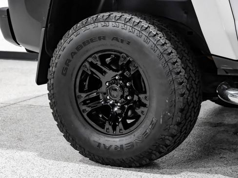 Used 2006 HUMMER H3 AWD/4WD image 48