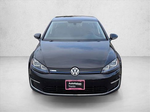 Used 2016 Volkswagen e-Golf SEL Premium image 2