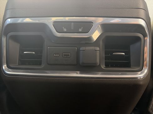 Used 2019 GMC Sierra 1500 Denali w/ Denali Ultimate Package AWD/4WD image 13