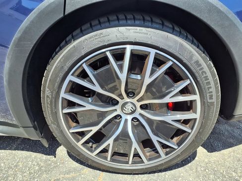 Used 2024 Porsche Taycan 4S AWD/4WD image 21