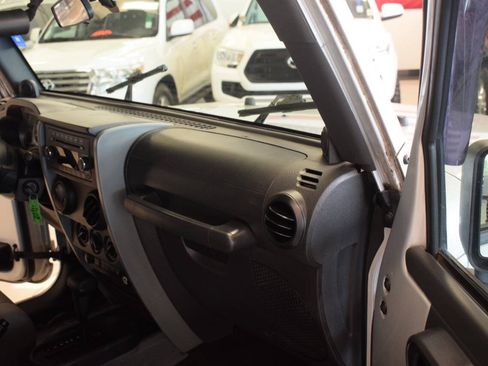 Used 2010 Jeep Wrangler Sport AWD/4WD image 42