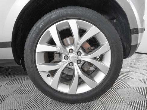 Used 2021 Land Rover Range Rover Evoque SE image 30