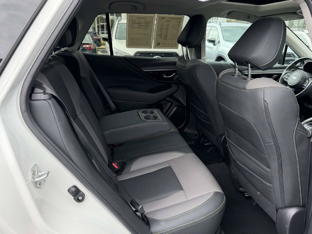 Certified 2024 Subaru Outback Onyx Edition AWD/4WD image 13