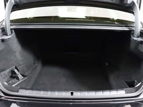 Used 2023 BMW 760i xDrive w/ Executive Package image 4