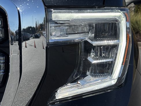 Used 2021 GMC Sierra 1500 SLT w/ SLT Premium Plus Package image 6