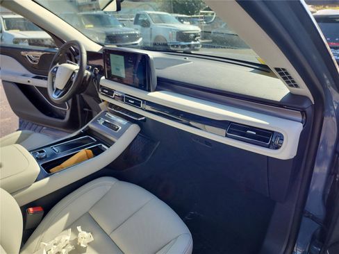 New 2026 Lincoln Aviator 2WD image 27
