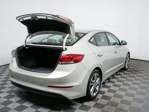 Used 2017 Hyundai Elantra Limited image 26