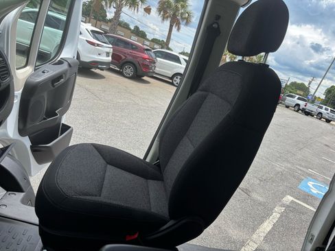 Used 2022 RAM ProMaster 2500 FWD image 45