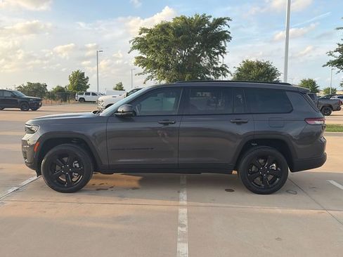 New 2025 Jeep Grand Cherokee L Limited w/ Black Appearance Package RWD image 6