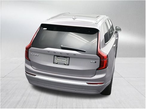 New 2026 Volvo XC90 B5 Ultra AWD/4WD image 16