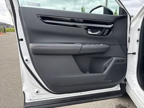 Used 2026 Honda CR-V Sport Touring image 18