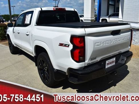 Used 2025 Chevrolet Colorado Z71 w/ Technology Package AWD/4WD image 8