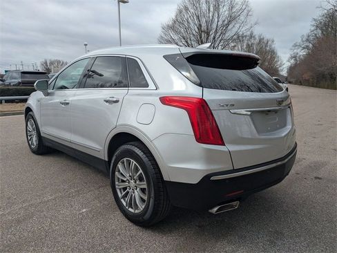Used 2017 Cadillac XT5 Luxury image 3