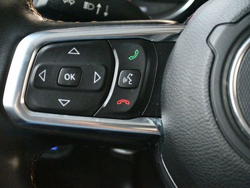 Used 2022 Jeep Wrangler Unlimited Sahara image 41