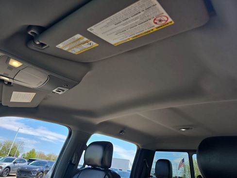 Used 2020 Ford F350 Lariat w/ Lariat Ultimate Package AWD/4WD image 29