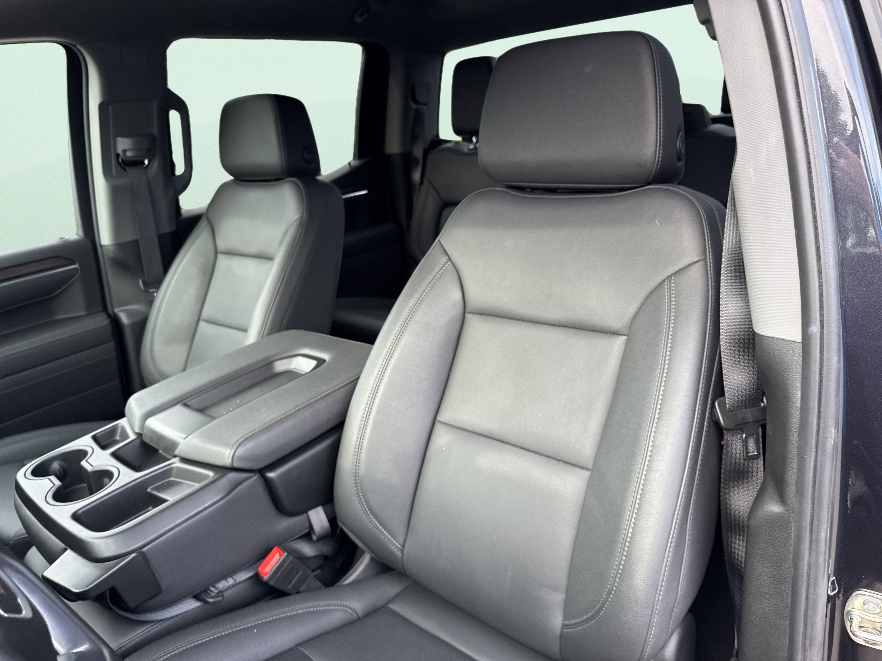 Used 2025 GMC Sierra 1500 SLT AWD/4WD image 4
