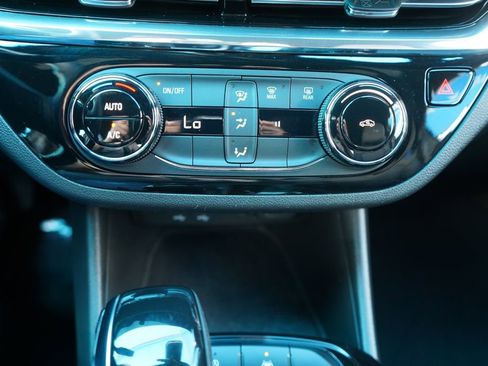 Used 2025 Buick Envista Sport Touring FWD image 34