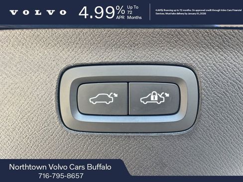 Certified 2023 Volvo XC90 B6 Plus image 6