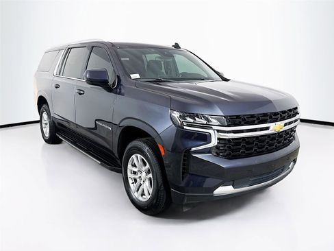 Used 2023 Chevrolet Suburban LS image 31