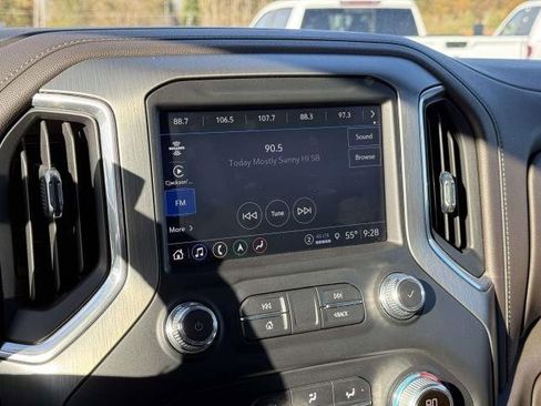 Used 2022 GMC Sierra 1500 Denali w/ Denali Reserve Package image 25