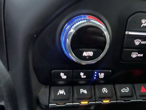 Used 2019 GMC Sierra 1500 AT4 w/ AT4 Premium Package image 21