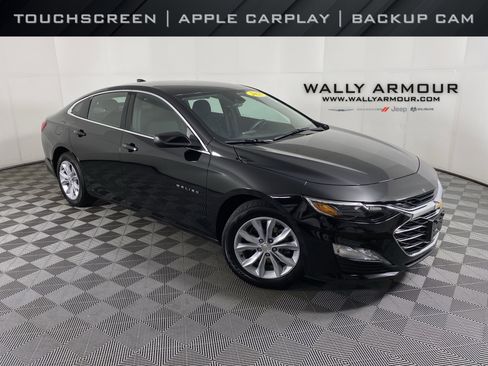 Used 2025 Chevrolet Malibu LT image 1