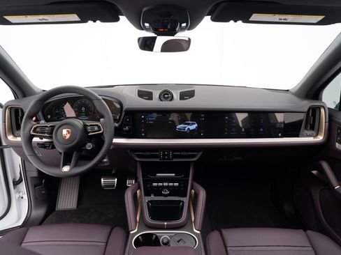 New 2025 Porsche Cayenne E-Hybrid image 19