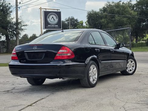 Used 2005 Mercedes-Benz E 320 Sedan w/ Sunroof Pkg image 3