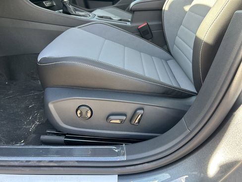 New 2026 Volkswagen Jetta SE image 10