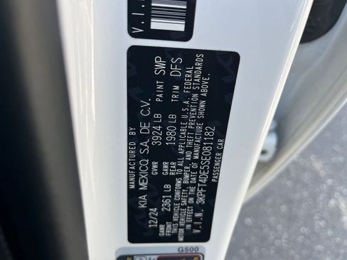 Used 2025 Kia K4 LXS image 28
