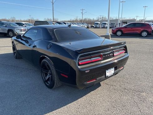 Used 2021 Dodge Challenger SRT Hellcat image 3