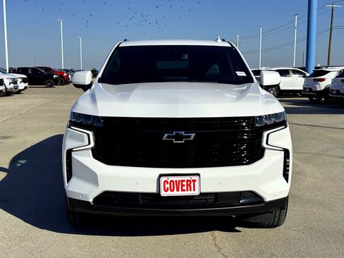 Used 2024 Chevrolet Suburban RST image 3