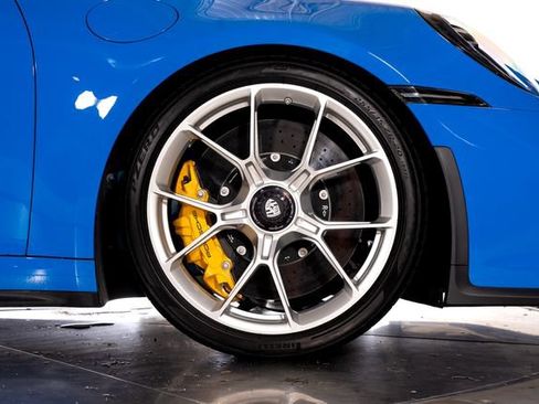 Used 2022 Porsche 911 GT3 RWD image 14